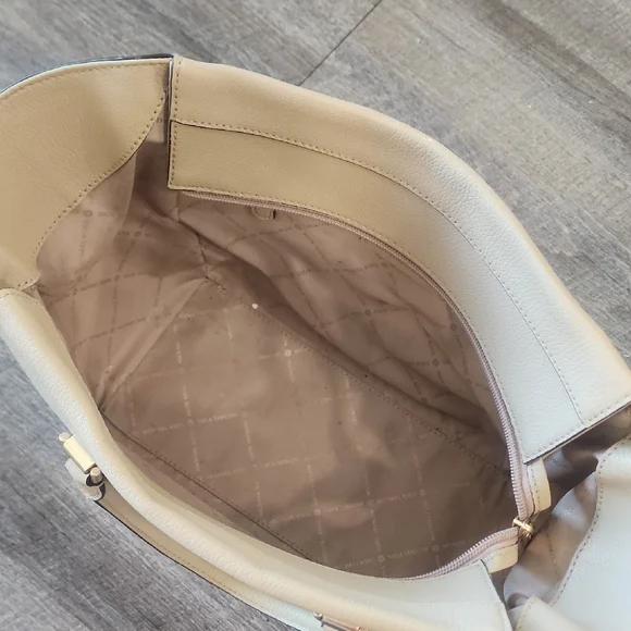 Michael Kors Cream Satchel with Gold Hardware - Picture 2 of 4